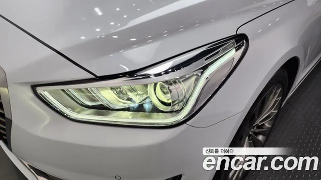 Genesis G90 2015 thumb 3