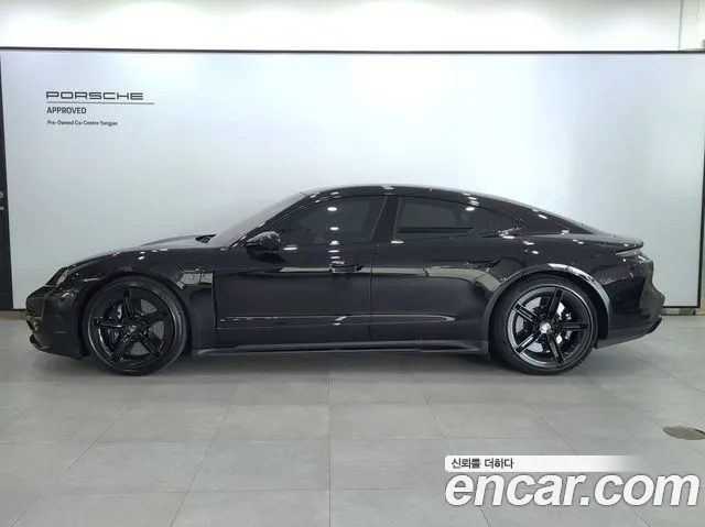 Porsche Taycan 2025 thumb 5