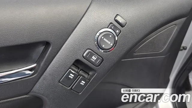 Hyundai Genesis 2010 thumb 11