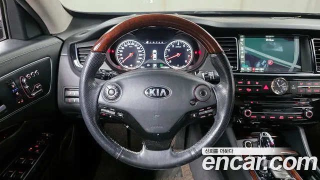 Kia K9 2015 thumb 10