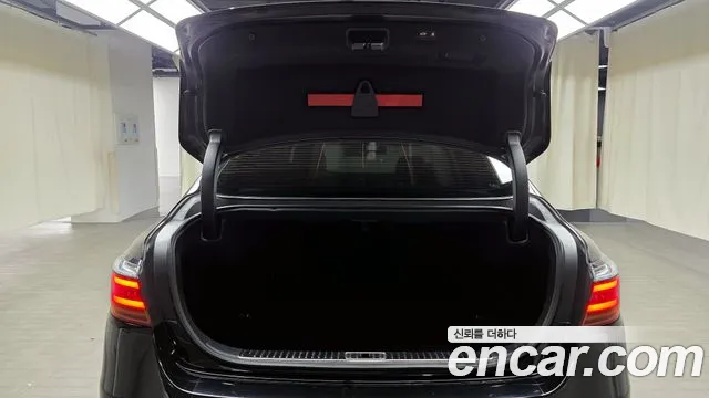 Kia K9 2015 thumb 9
