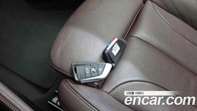 BMW X1 2021 thumb 11