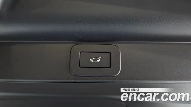 Land Rover Range Rover 2023 thumb 6