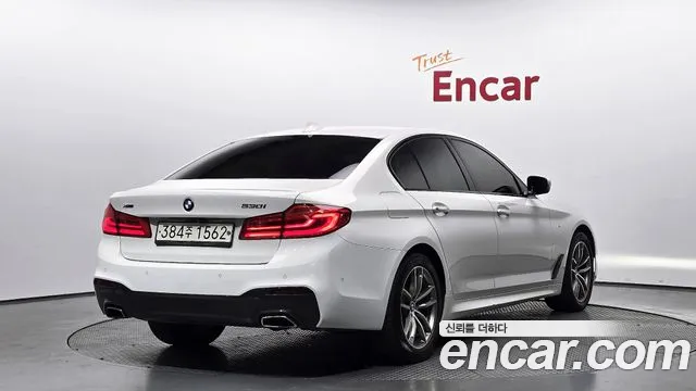 BMW 5 серии 2017 thumb 12