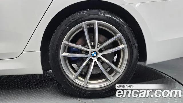 BMW 5 серии 2017 thumb 6