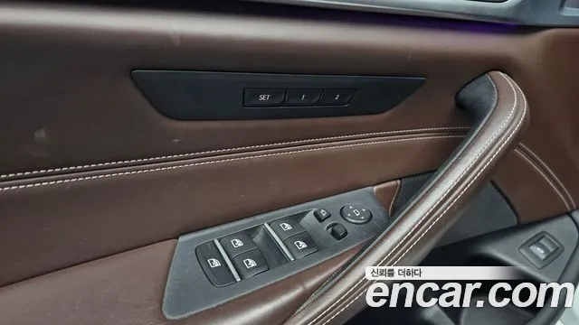 BMW 5 серии 2017 thumb 4