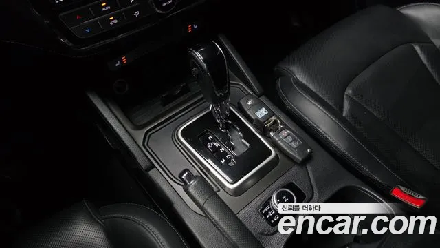 KGM Rexton 2018 thumb 4