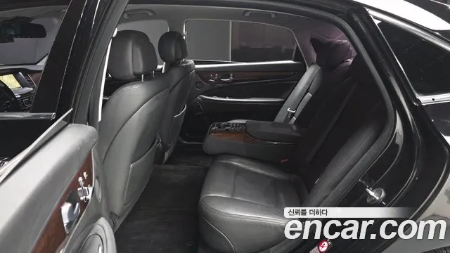 Hyundai Equus 2013 thumb 12