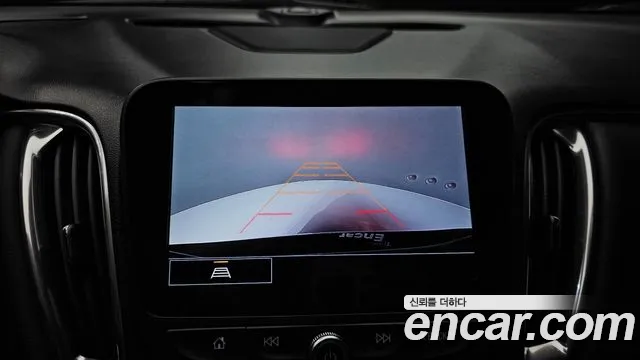Chevrolet Malibu 2021 thumb 2