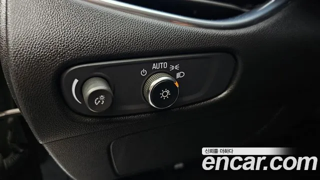 Chevrolet Malibu 2021 thumb 12