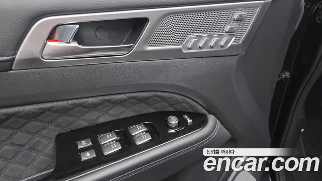KGM Rexton 2021 thumb 3