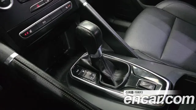 Renault QM6 2019 thumb 10