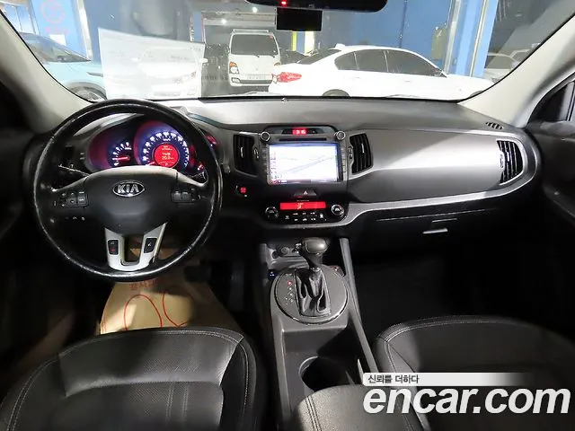 Kia Sportage 2012 thumb 10