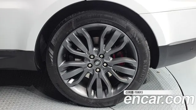 Land Rover Range Rover Sport 2017 thumb 3