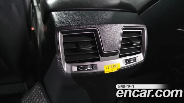 KGM Rexton 2019 thumb 3