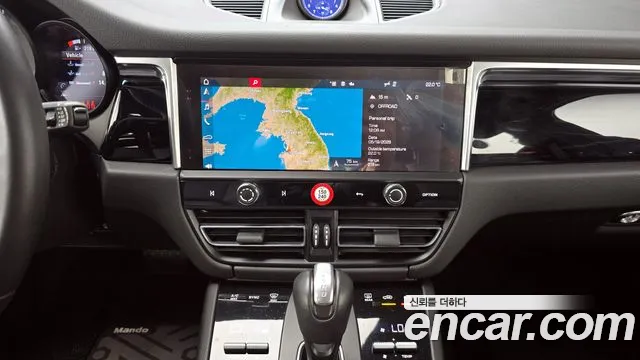 Porsche Macan 2024 thumb 3
