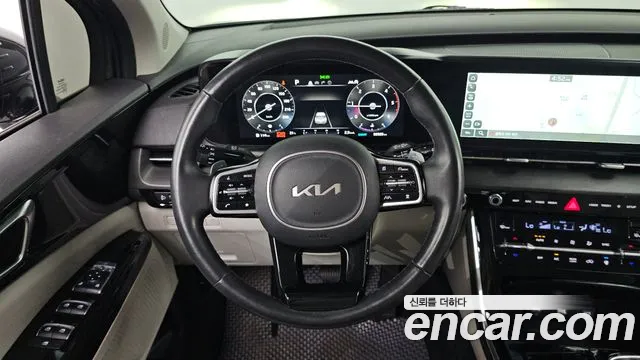 Kia Carnival 2021 thumb 11