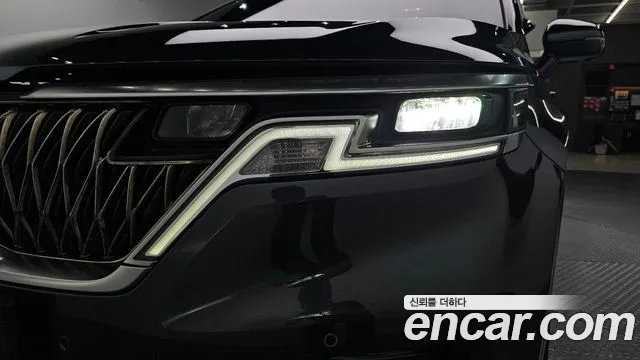 Kia Carnival 2021 thumb 2