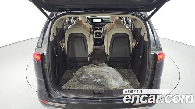 Kia Carnival 2021 thumb 10