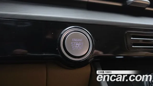 Kia Carnival 2023 thumb 8