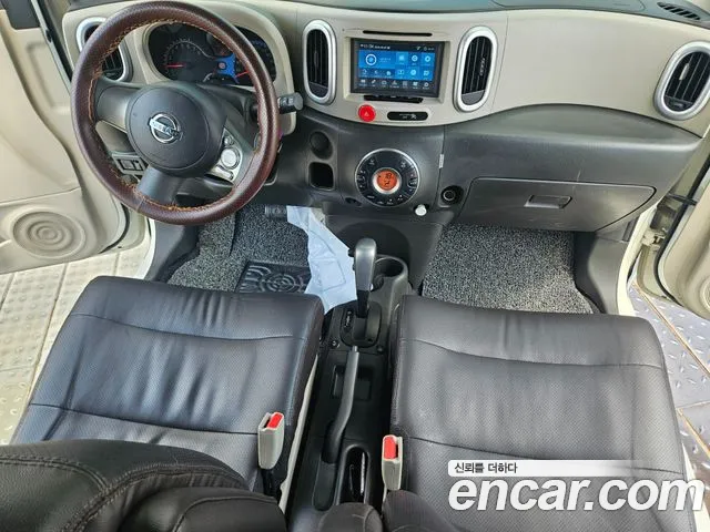 Nissan Cube 2013 thumb 11