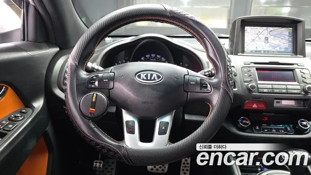 Kia Sportage 2010 thumb 10