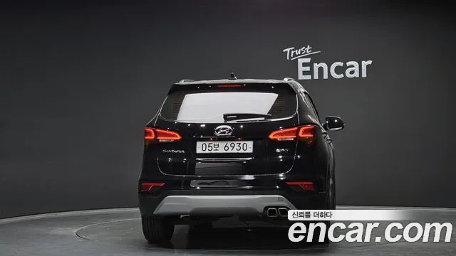 Hyundai Santafe 2016 thumb 4