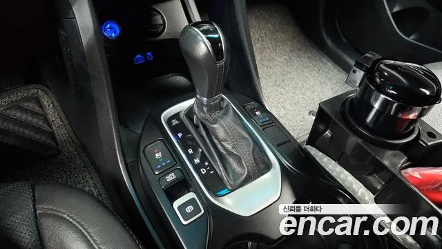 Hyundai Santafe 2016 thumb 12