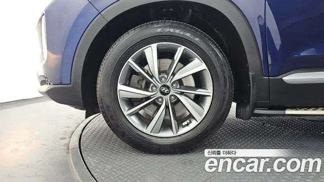 Hyundai Santa Fe 2019 thumb 5