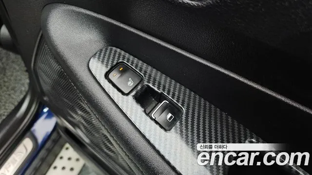 Hyundai Santa Fe 2019 thumb 12