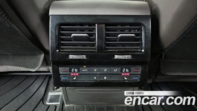 Volkswagen Touareg 2021 thumb 7
