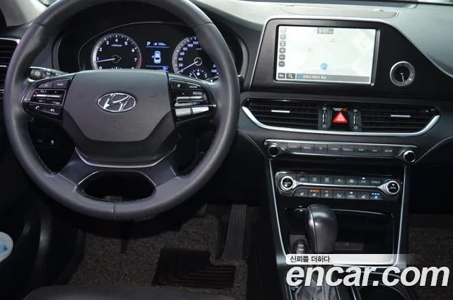 Hyundai Grandeur 2017 thumb 11