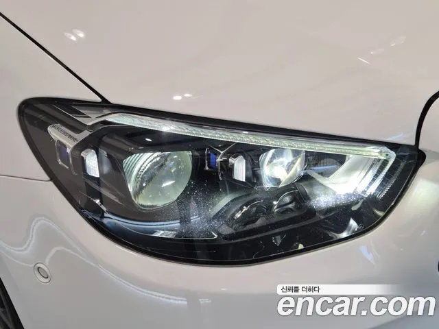 Mercedes-Benz E-Class 2021 thumb 6