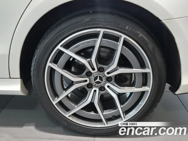 Mercedes-Benz E-Class 2021 thumb 7