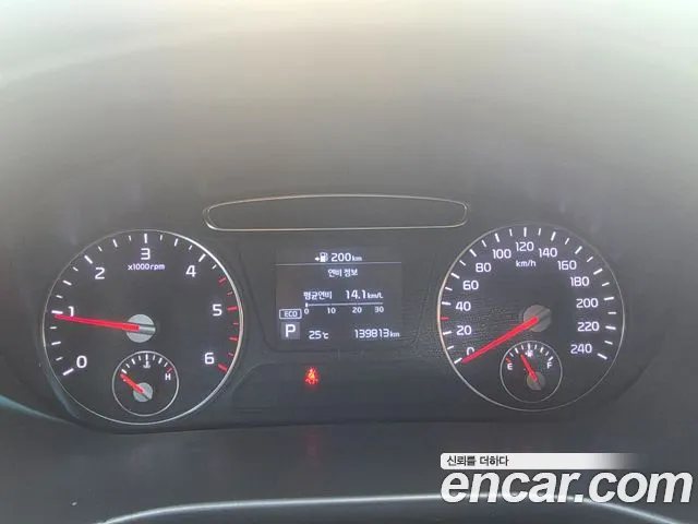 Kia Sorento 2018 thumb 10