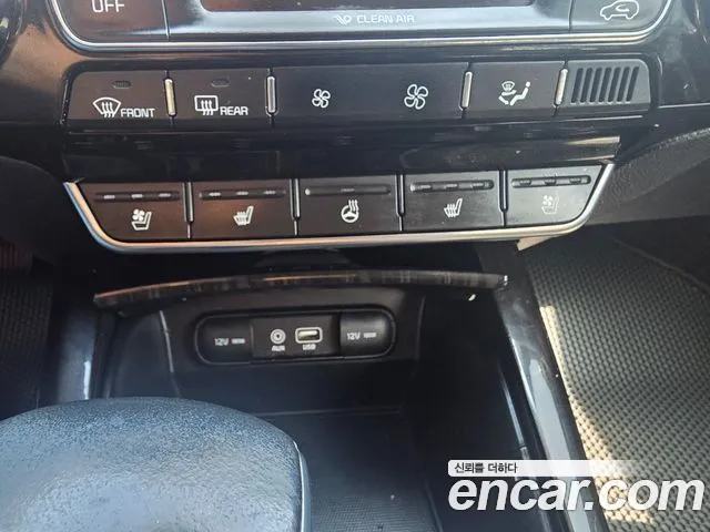 Kia Sorento 2018 thumb 8