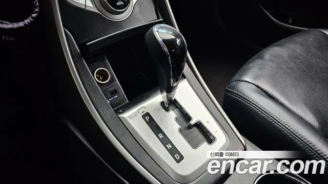 Hyundai Avante 2011 thumb 2