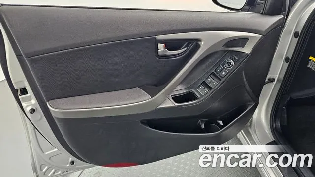 Hyundai Avante 2011 thumb 9