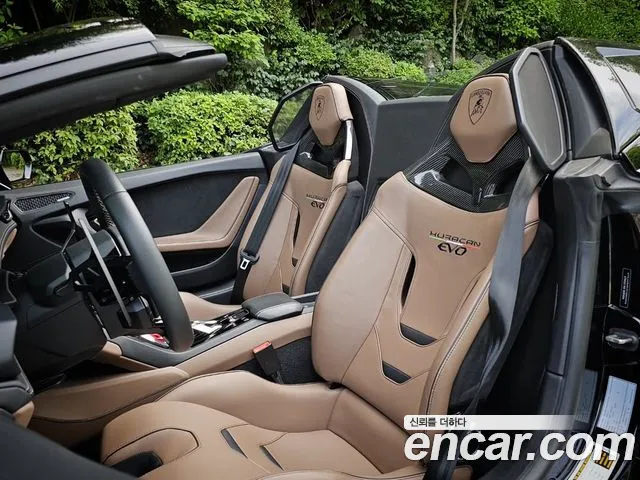 Lamborghini Huracan 2020 thumb 8