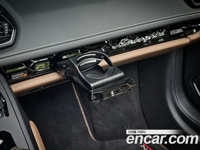 Lamborghini Huracan 2020 thumb 5