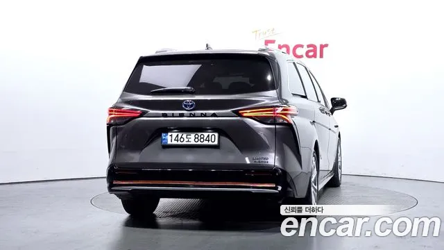 Toyota Sienna 2021 thumb 8