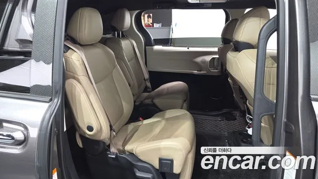 Toyota Sienna 2021 thumb 12