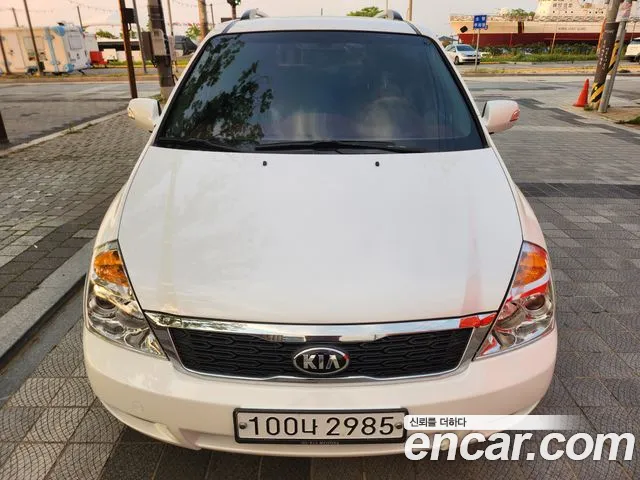 Kia Canival 2013 thumb 2
