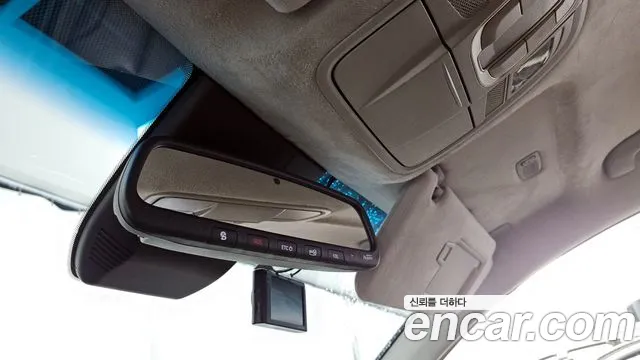 Hyundai Santa Fe 2019 thumb 6