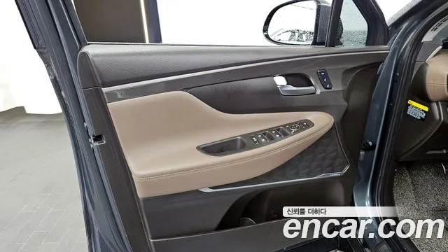 Hyundai Santa Fe 2019 thumb 7