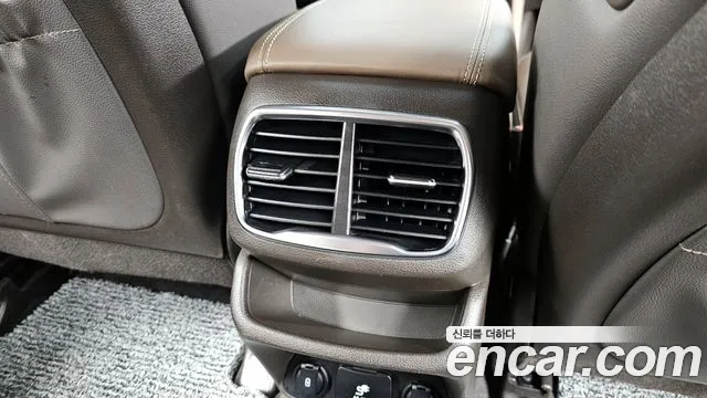 Hyundai Santa Fe 2019 thumb 4