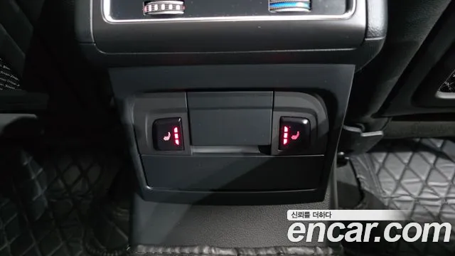 Audi Q5 2016 thumb 2