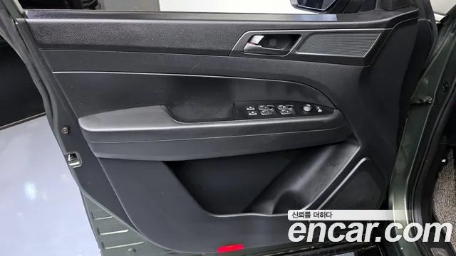 KGM Rexton Sports Khan 2023 thumb 10