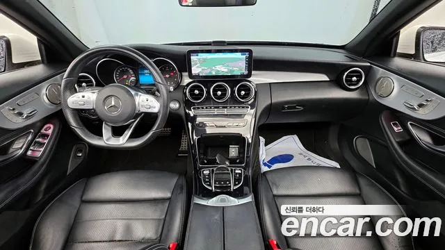 Mercedes-Benz C-Class 2019 thumb 9