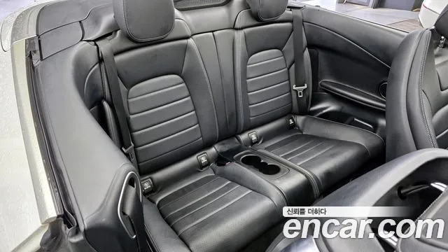 Mercedes-Benz C-Class 2019 thumb 5